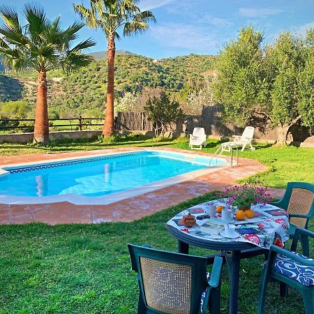 Vivelorural Casa Y Piscina En Zahara De La Sierra Villa Екстериор снимка