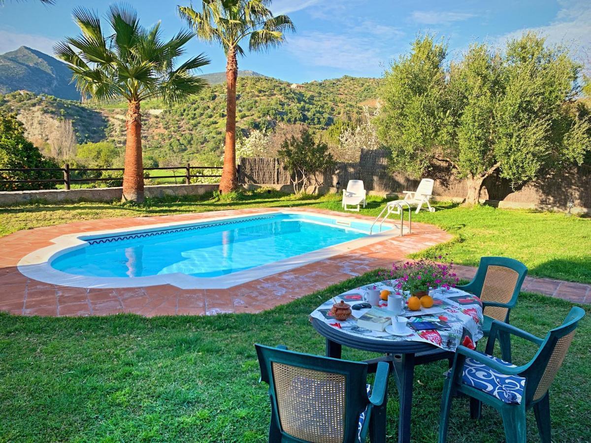 Vivelorural Casa Y Piscina En Zahara De La Sierra Villa Екстериор снимка